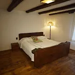Сasa de vacaciones Pisanata House